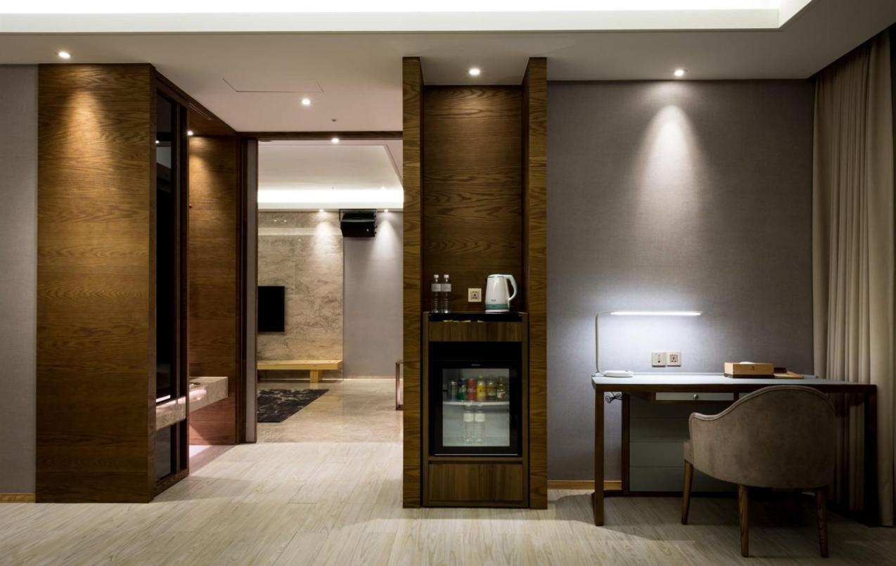 Cuncyue Hot Spring Resort Luodong Værelse billede A room at the hotel