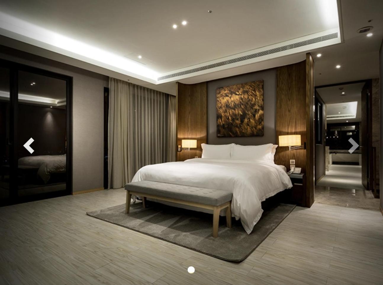 Cuncyue Hot Spring Resort Luodong Værelse billede A bedroom at the Ritz-Carlton, Maldives