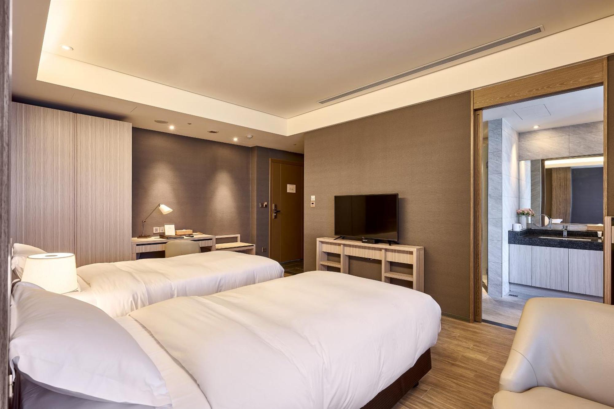 Cuncyue Hot Spring Resort Luodong Værelse billede Deluxe Twin Room