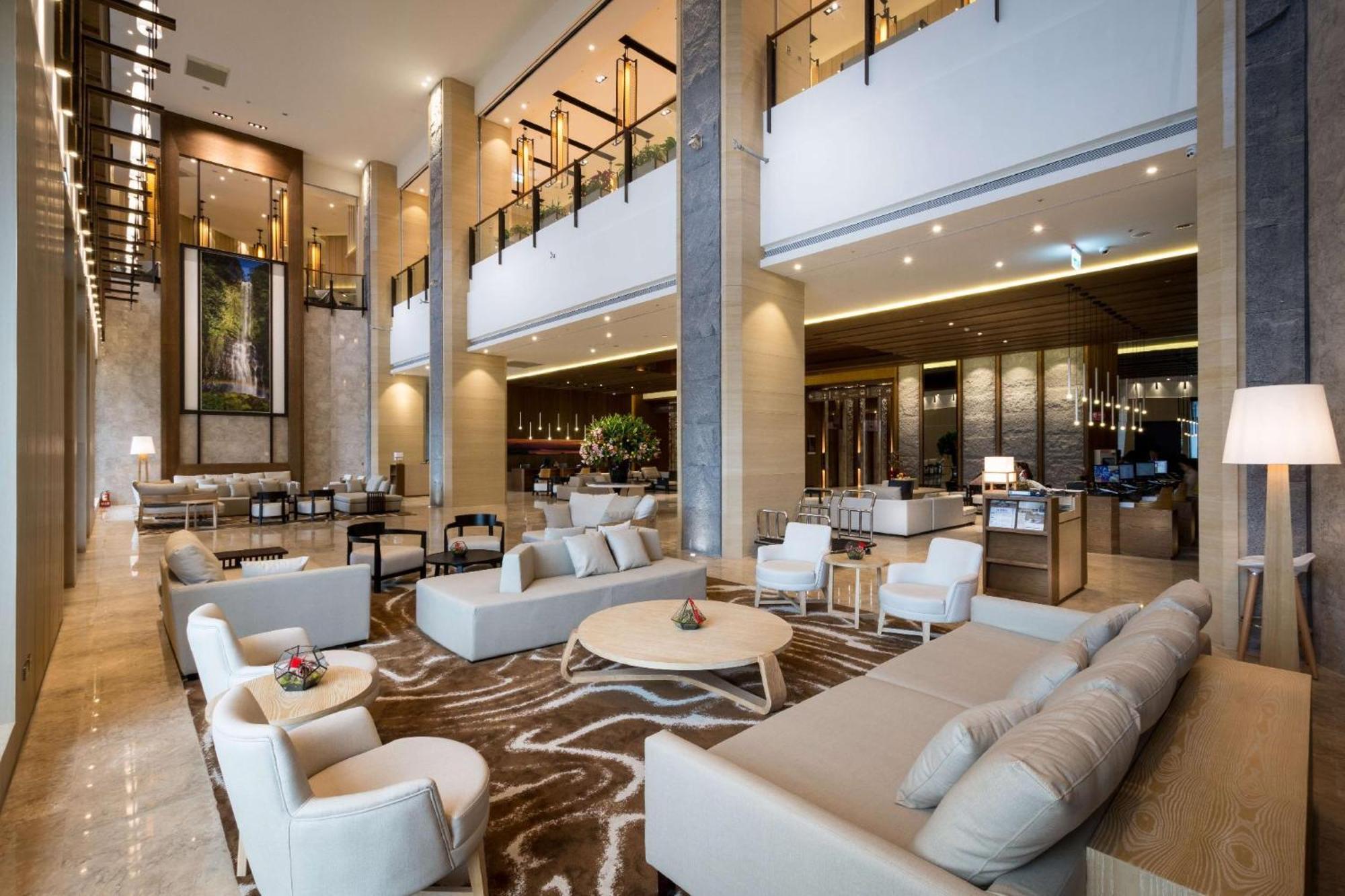 Cuncyue Hot Spring Resort Luodong Eksteriør billede The lobby of the hotel